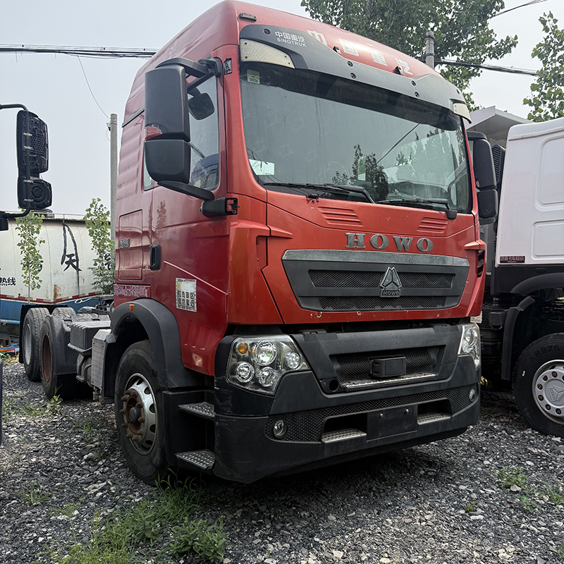 Used HOWO TX High-roof with WEICHAI Engine
