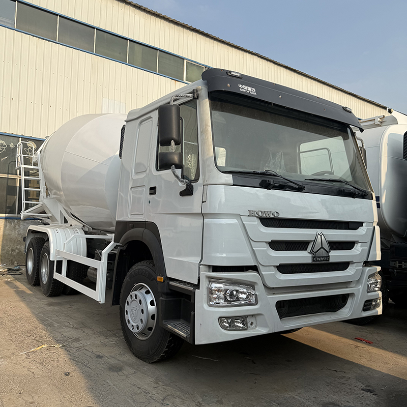 Refurbished HOWO Concrete Mixer Truck